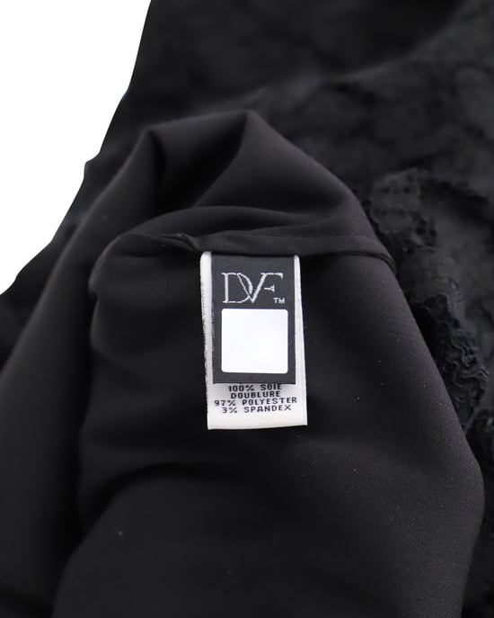 DVF Nisha jurk in zwart kant met mouwloze illusie-details - Image 5