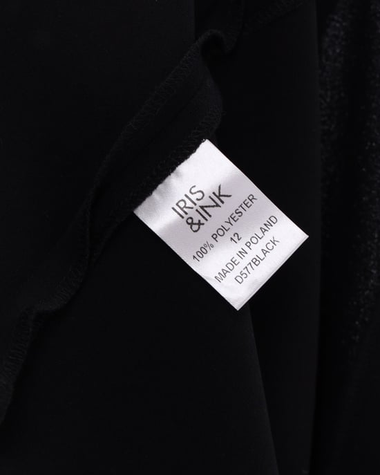 Mouwloze kokerjurk van Iris & Ink in zwart polyester. - Image 6