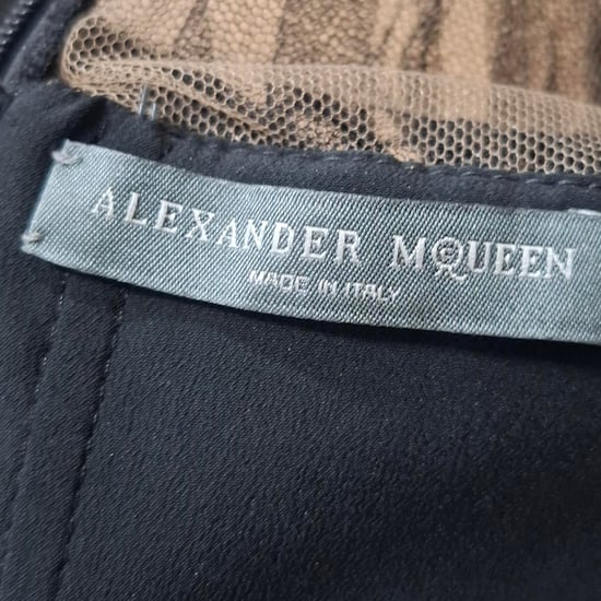 Alexander McQueen knielange jurk in zwart polyamide - Image 3