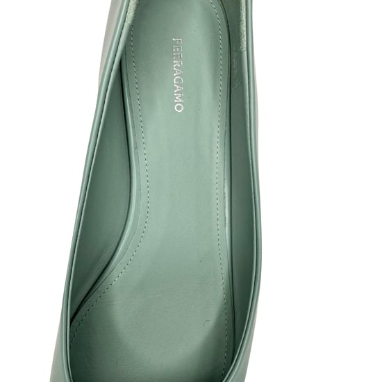 Salvatore Ferragamo New Vara Ballerinaskor i Mintgrön Lammsskinn - Image 6
