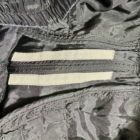 Rick Owens satijnkeperbroek met taps toelopende pijpen in zwart cupro - Image 4