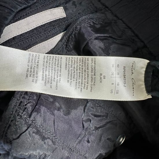 Rick Owens satijnkeperbroek met taps toelopende pijpen in zwart cupro - Image 5