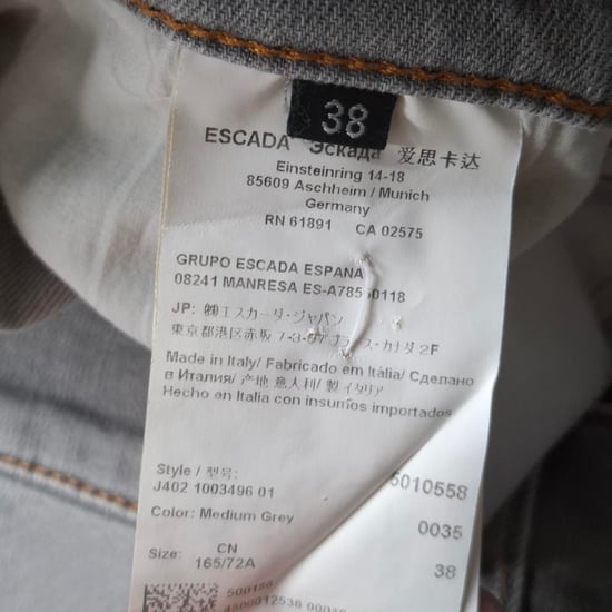 Escada Tvättade Raka Jeans i Ljusgrå Bomullsdenim - Image 4
