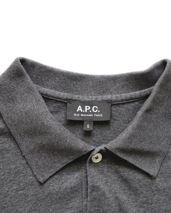 A.P.C.-logotypbroderad pikétröja i grå bomull - Image 3