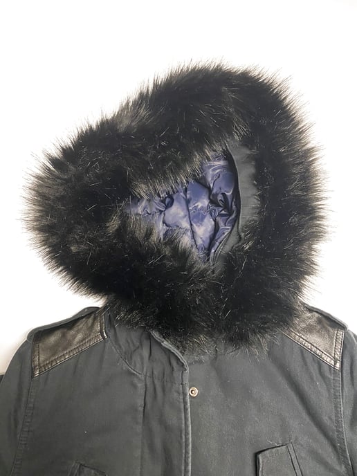 Maje lange donsjas met capuchon en bontkraag in blauw nylon. - Image 4