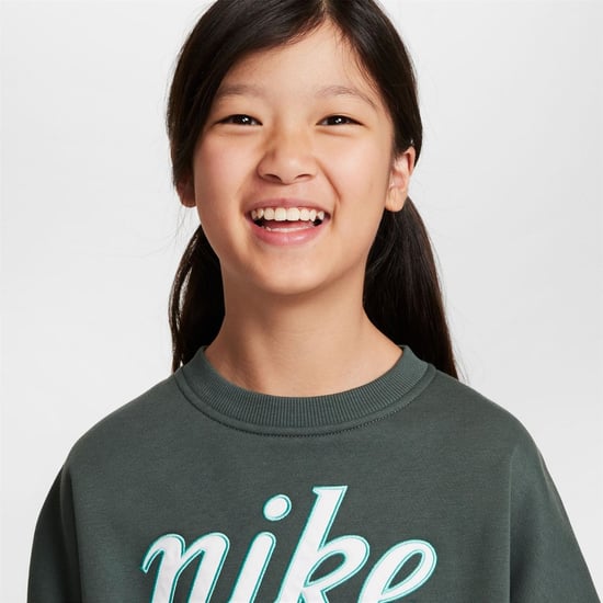 Girls Nike G Nsw Clb Flc B in Vintage Green/G - Image 3