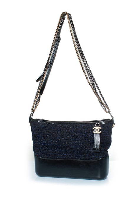 Chanel, Medium Gabrielle tweed axelväska - Image 1