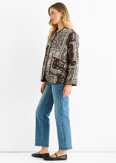 Lätt quiltad jacka i viskos med paisley-mönster i chokladbrunt - Image 3