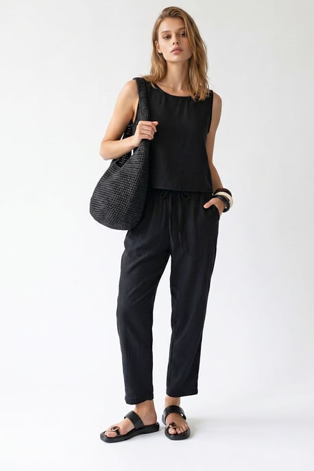 Mouwloze Crepe Jumpsuit - Image 2
