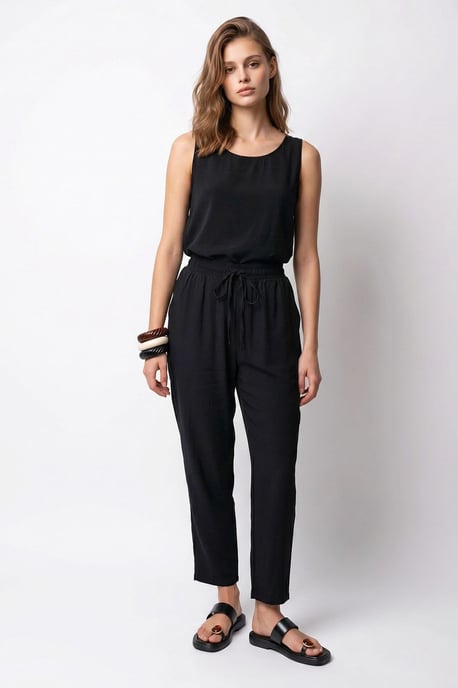 Mouwloze Crepe Jumpsuit - Image 4