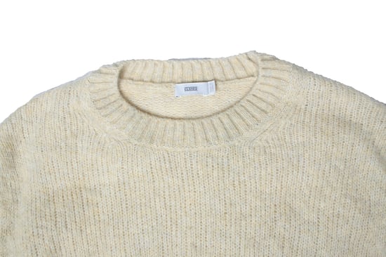 Closed, knitted yellow sweater - Image 6