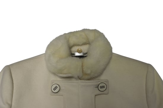 Versace-kappa med pälskrage i vit bomull - Image 6