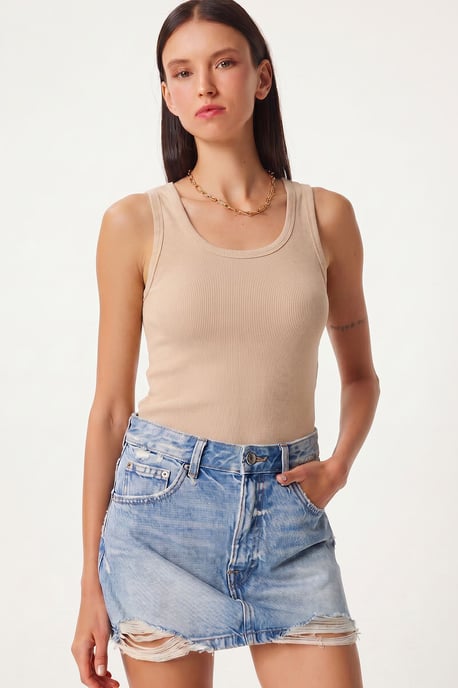 Fitted U Collar Knitted 2- Pack Tank Top - Image 3