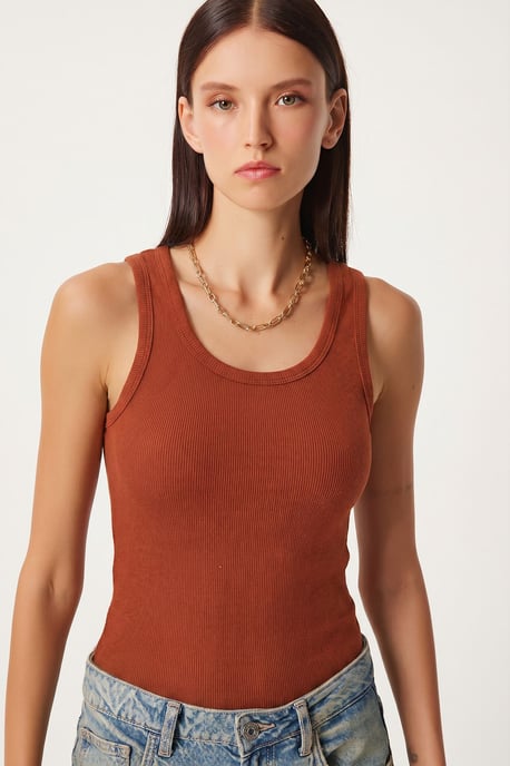 Fitted U Collar Knitted 2- Pack Tank Top - Image 4