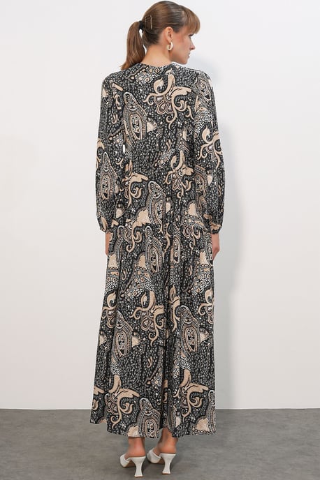 Patterned V-Neck Maxi Dress - Image 5