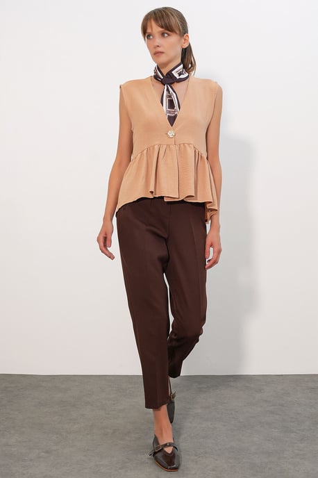 V-Neck Buttoned Sleeveless Blouse - Image 2