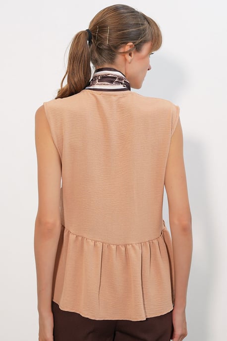 V-Neck Buttoned Sleeveless Blouse - Image 5