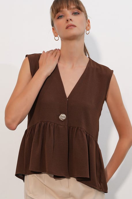 V-Neck Buttoned Sleeveless Blouse - Image 2