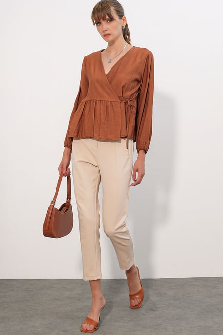 V-Neck Tie Detail Crepe Wrap Blouse - Image 2