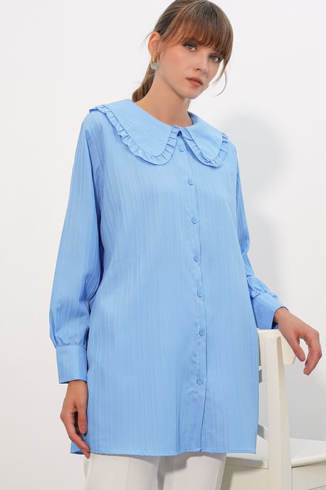 Long-sleeve Textured Shirt With Baby Collar - Image 3