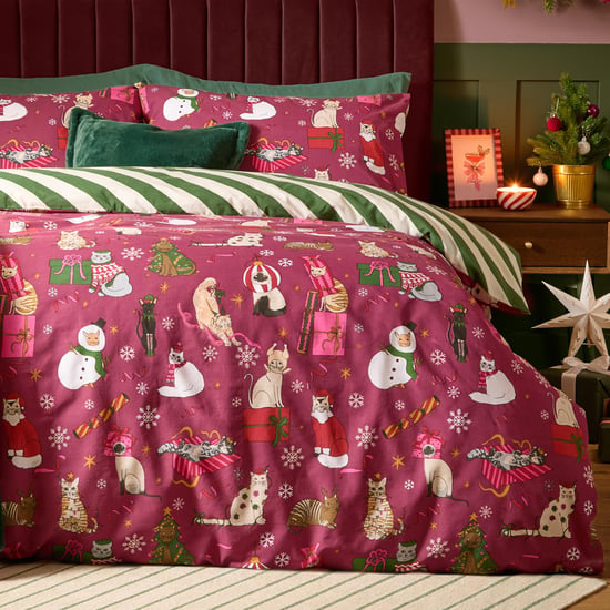 Furn Feline Festive Reversible Christmas Duvet Cover Set, Purrgundy - Image 4