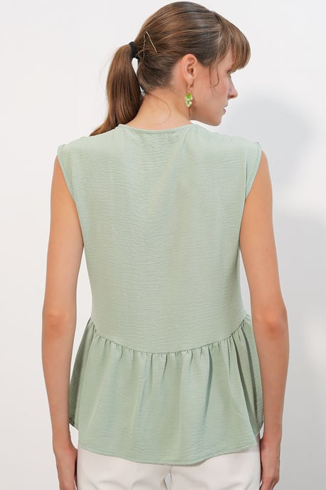 V-Neck Buttoned Sleeveless Blouse - Image 5
