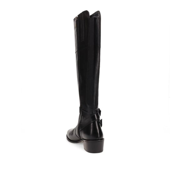 Jones Bootmaker - Image 3