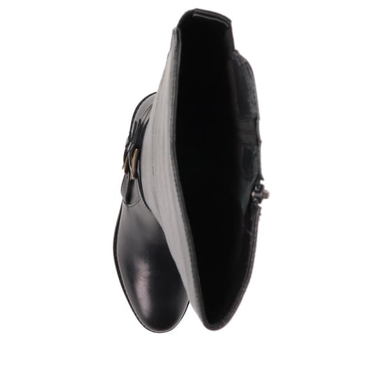 Jones Bootmaker - Image 4