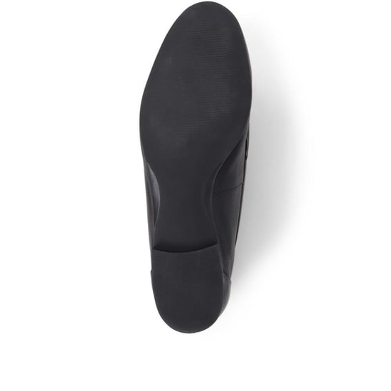 Jones Bootmaker - Image 4