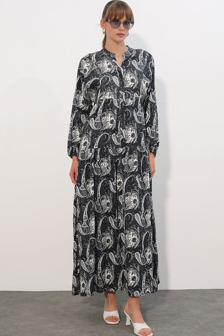 Patterned V-Neck Maxi Dress - Image 3