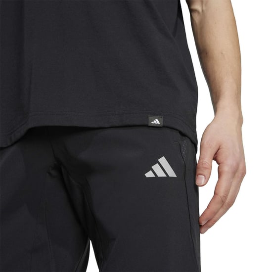 Men's adidas M Vntg G T-Shirt in Black - Image 5