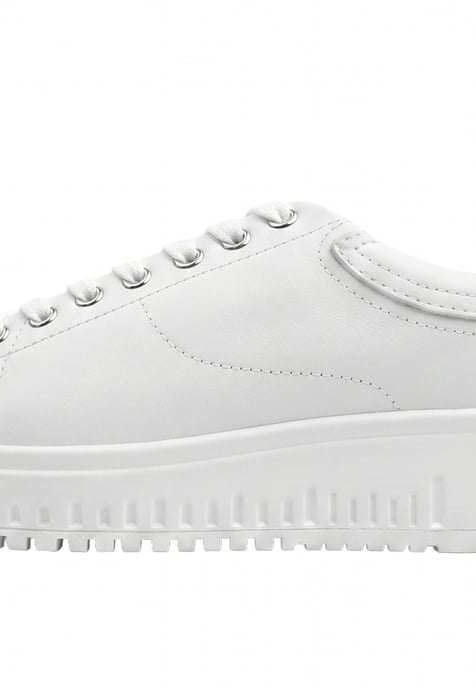 Emporio Armani Sneakers Women - Image 3