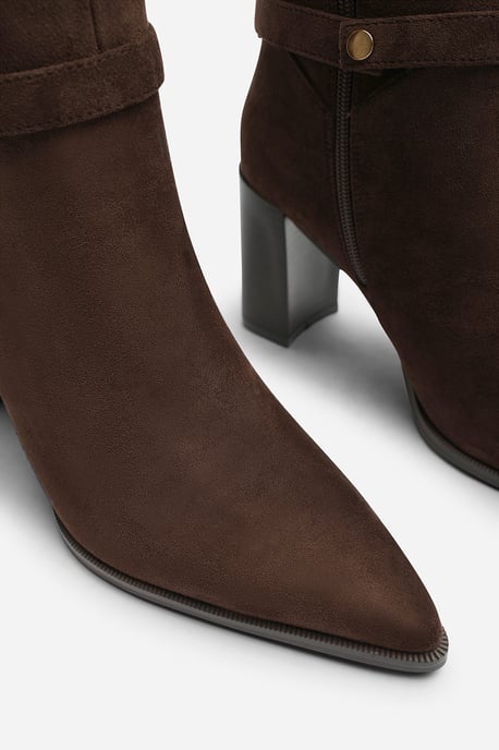 Wheres That From Womens Winona Knot Trim Detail Knee High Boots in Dark Brown Suede - Image 4