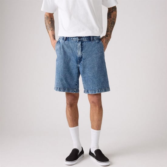 Women's Levis Wellthread 80s Mom Shorts in Quarter Past - Image 2