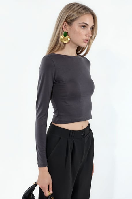 Slim Fit Crop Blouse with Back Detail - Image 3