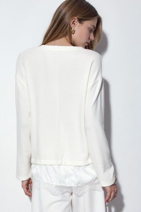 Women’s V-neck Knit Sweater - Image 3