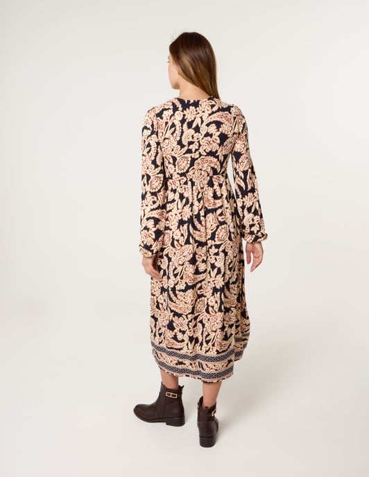 V Neck Shirred Border Print Midi Dress - Image 4