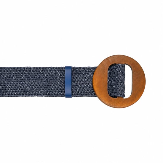 Women’s Woven Elastic Dress Belt Straw-Look Waist Belt with Wooden Buckle in Navy - Image 6