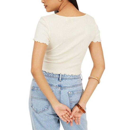 Brave Soul Crop-T-shirt voor dames met knoopjes en een golvende zoom (Crème) - Image 3