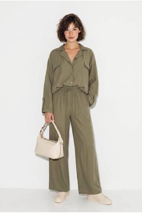 Twee-delige Crepe Blouse En Brede Broek - Image 2