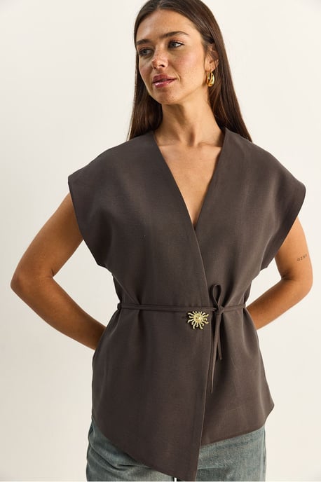 Belted V-Neck Crepe Waistcoat - Image 2