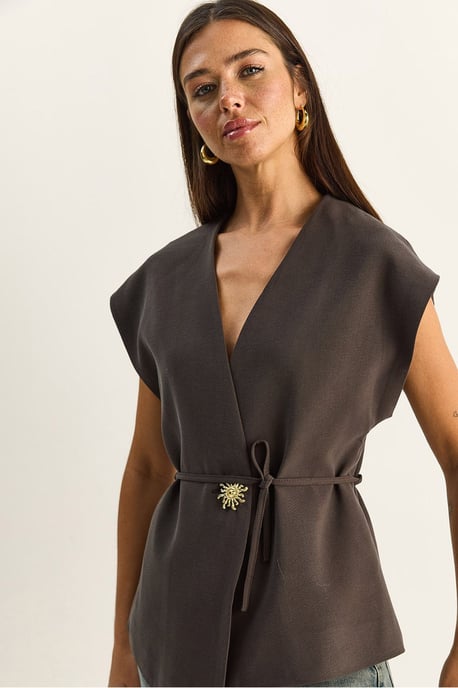 Belted V-Neck Crepe Waistcoat - Image 3