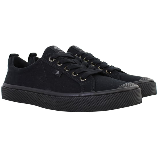 Cariuma OCA Low Unisex Black Plimsolls - Image 2