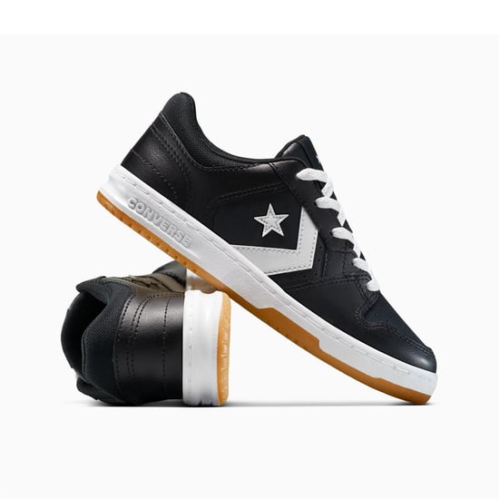 Women's Converse Low Top Trainers in 001-Black/Whi - Image 3