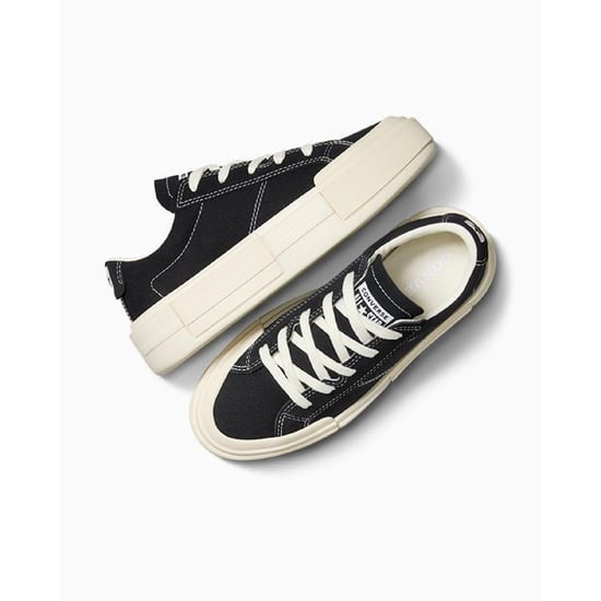 Women's Converse Chuck Taylor All Star Mov Canvas High Top Trainers in 423-Vernal Po - Image 3