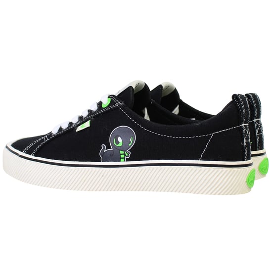 Cariuma OCA Low Razer Unisex Black Plimsolls - Image 3