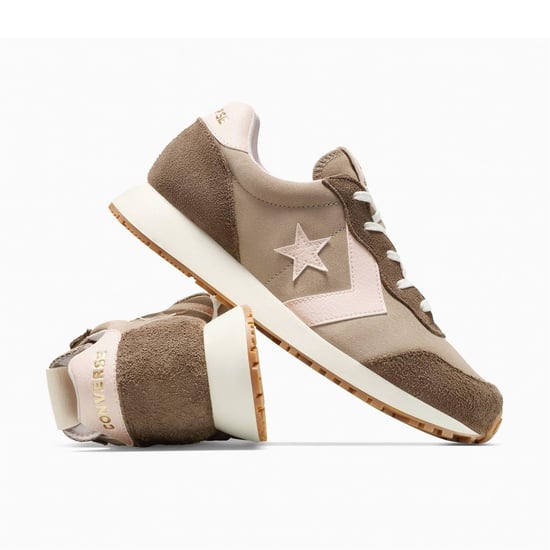 Men's Converse Adults Omega Trainer Low Top Trainers in 286-Vintage C - Image 5