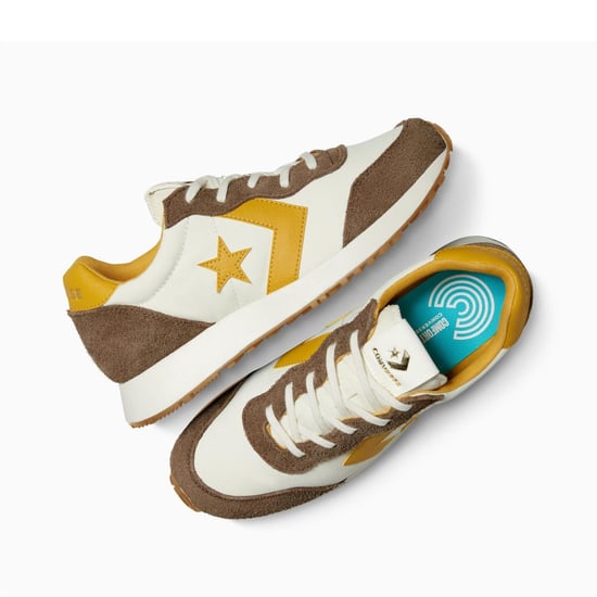 Men's Converse Adults Omega Trainer Low Top Trainers in 286-Egret/Gro - Image 5