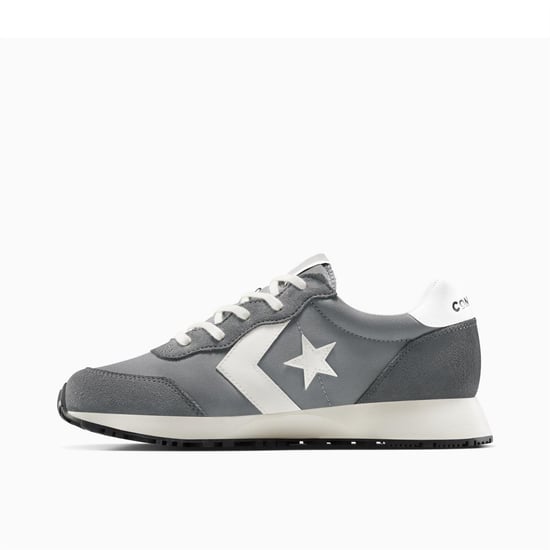 Men's Converse Adults Omega Trainer Classic Low Top Trainers in 055-Sharkskin - Image 2