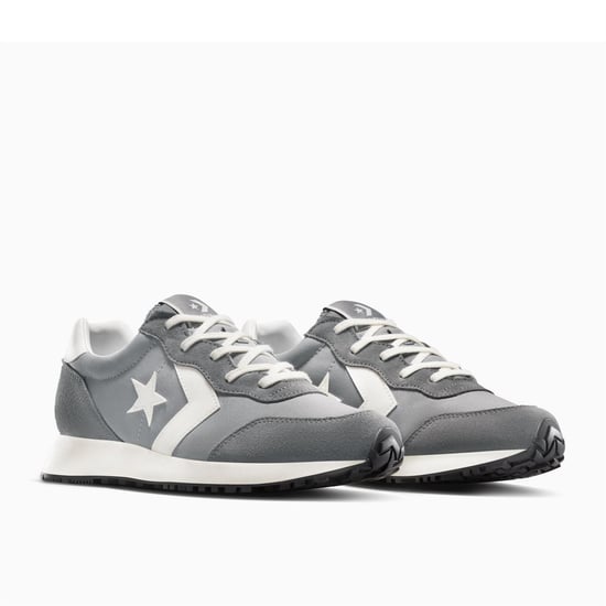 Men's Converse Adults Omega Trainer Classic Low Top Trainers in 055-Sharkskin - Image 3